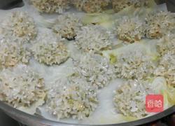荠菜珍珠丸子。的做法图解12