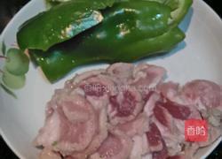 腐竹小炒肉的做法图解2