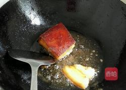 酸菜扣肉的做法图解3