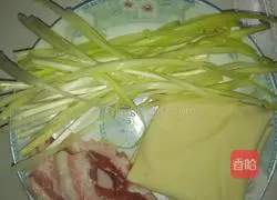 Illustration of how to make 1,000 pieces of red braised rice cake 1