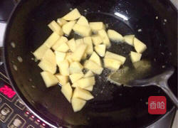 土豆咖喱虾的做法图解3