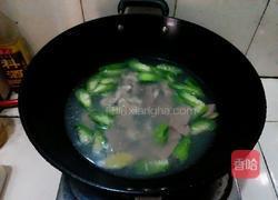 丝瓜猪肝瘦肉汤的做法图解7
