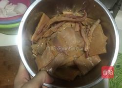 越南鱿鱼炒豆角的做法图解3