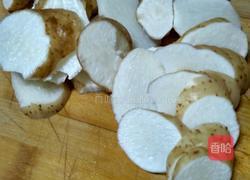 新鲜天麻炖鸡的做法图解1