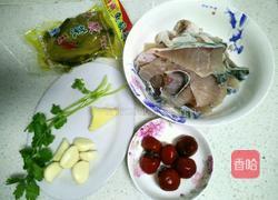 酸菜鱼的做法图解1