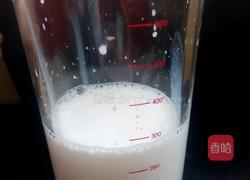 香蕉奶昔的做法图解4