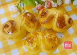 Butterfly Bread Recipe Illustration 14