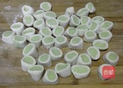 菠菜双色水饺的做法图解8