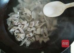 尖椒熘苦肠的做法图解2