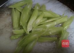 改良版木耳炒肉的做法图解6