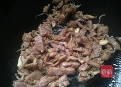 改良版木耳炒肉的做法图解10