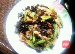 改良版木耳炒肉的做法图解16