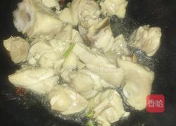 板栗焖鸡腿的做法图解2