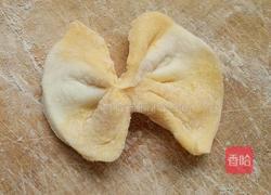 胡萝卜双色蝴蝶面的做法图解11