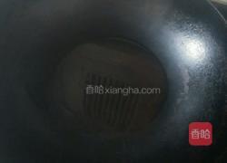 芹菜炒墨鱼的做法图解4