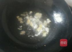 芹菜炒墨鱼的做法图解5