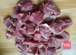 土豆烧牛肉的做法图解1