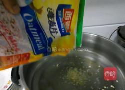 美味香肠西红柿燕麦粥😊的做法图解4