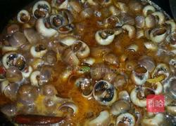 蒜蓉辣酱炒肚脐波螺儿的做法图解5