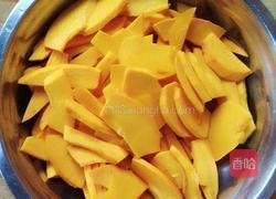 南瓜玫瑰花卷的做法图解1