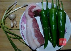 煎酿辣椒的做法图解1