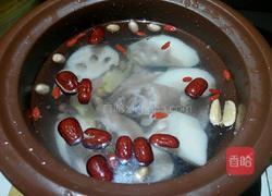 莲藕花生猪脚汤的做法图解7