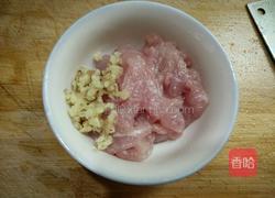 肉片炒包心芥菜的做法图解1