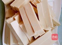 葱烧豆腐 的做法图解1