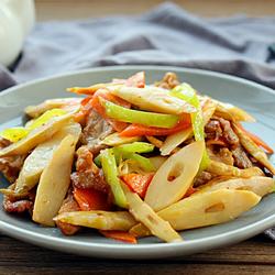 笋尖炒肉的做法[图]