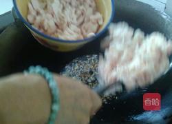 嫩豌豆烧肉的做法图解3