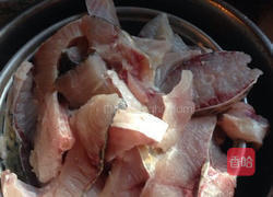 五香爆鱼的做法图解1