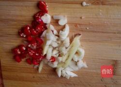 芹菜炒杏鲍菇的做法图解3