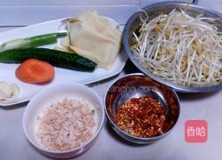 豆芽拌三丝的做法图解1