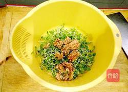 桃仁香椿苗的做法图解2