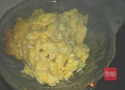 蒜苗炒鸡蛋的做法图解7