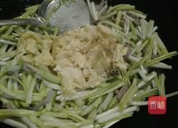蒜苗炒鸡蛋的做法图解10