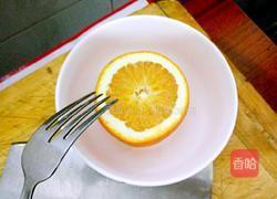 盐蒸橙子的做法图解2