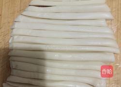 油泼棍棍面的做法图解1