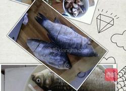 泡椒鲫鱼的做法图解1
