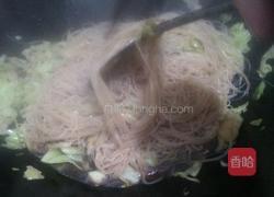 炒米线的做法图解6