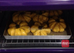 南瓜椰蓉包的做法图解11