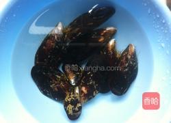 淡菜豆腐汤的做法图解1