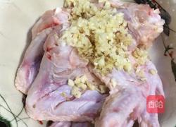 蒜香烤鸡翅的做法图解2