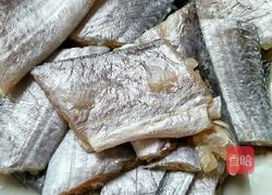 剁椒红烧带鱼的做法图解1