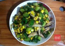 玉米炒香菇黄瓜的做法图解8