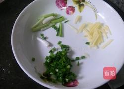 荷包蛋鲫鱼汤的做法图解3