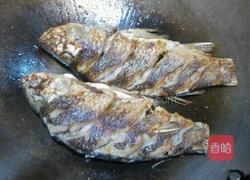 荷包蛋鲫鱼汤的做法图解5