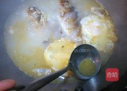 荷包蛋鲫鱼汤的做法图解8