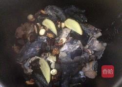香菇红枣乌鸡汤的做法图解5