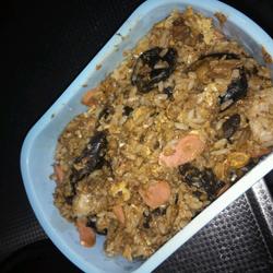 沙丁鱼木耳火腿炒饭的做法[图]